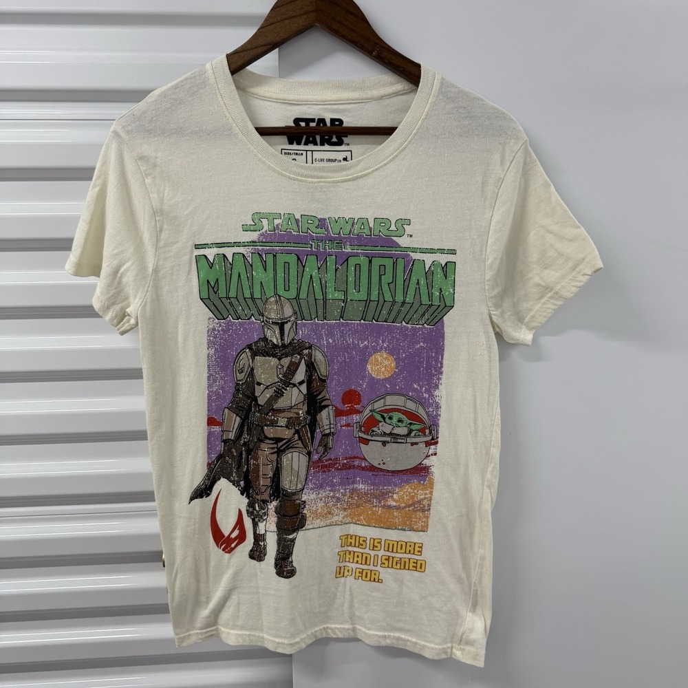 Star Wars Mandalorian Grogu Baby Yoda Graphic T Shirt Cream Small